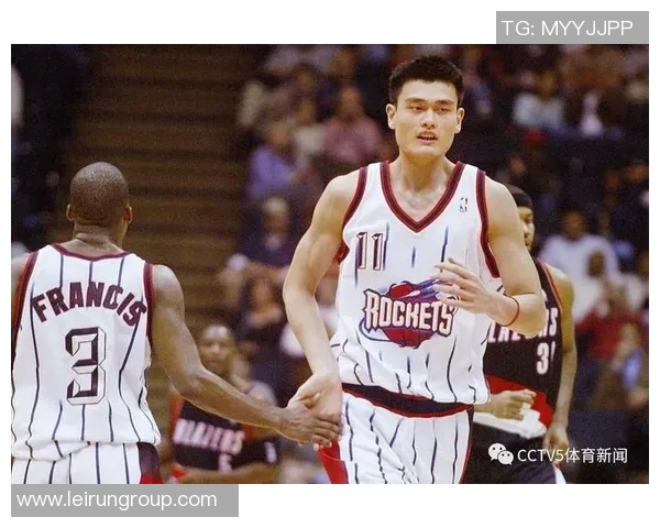 姚明2003年加盟NBA新浪盛典见证中国篮球崛起的辉煌时刻